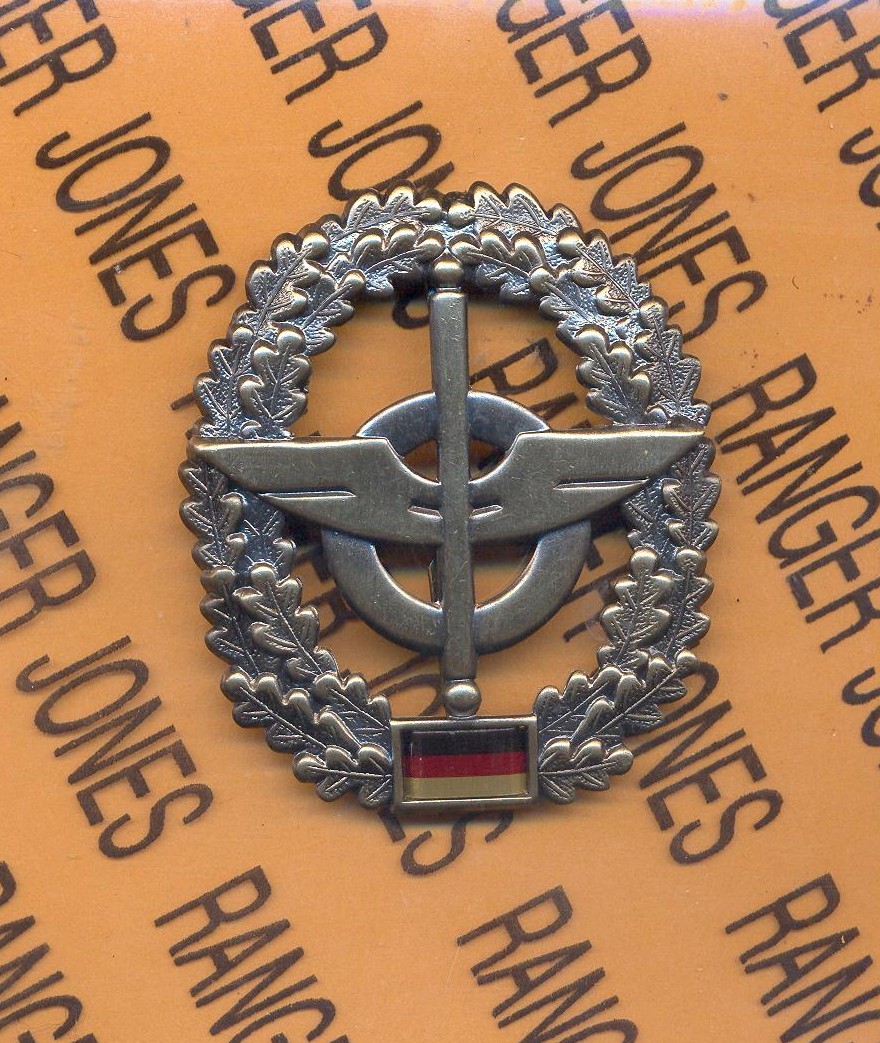 BRD German Army Logistics Supply QM Troops 2" beret badge