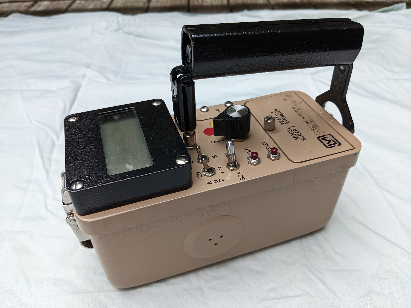 Ludlum Model 2241-3 Multi-Probe Survey Meter Radiation Detector