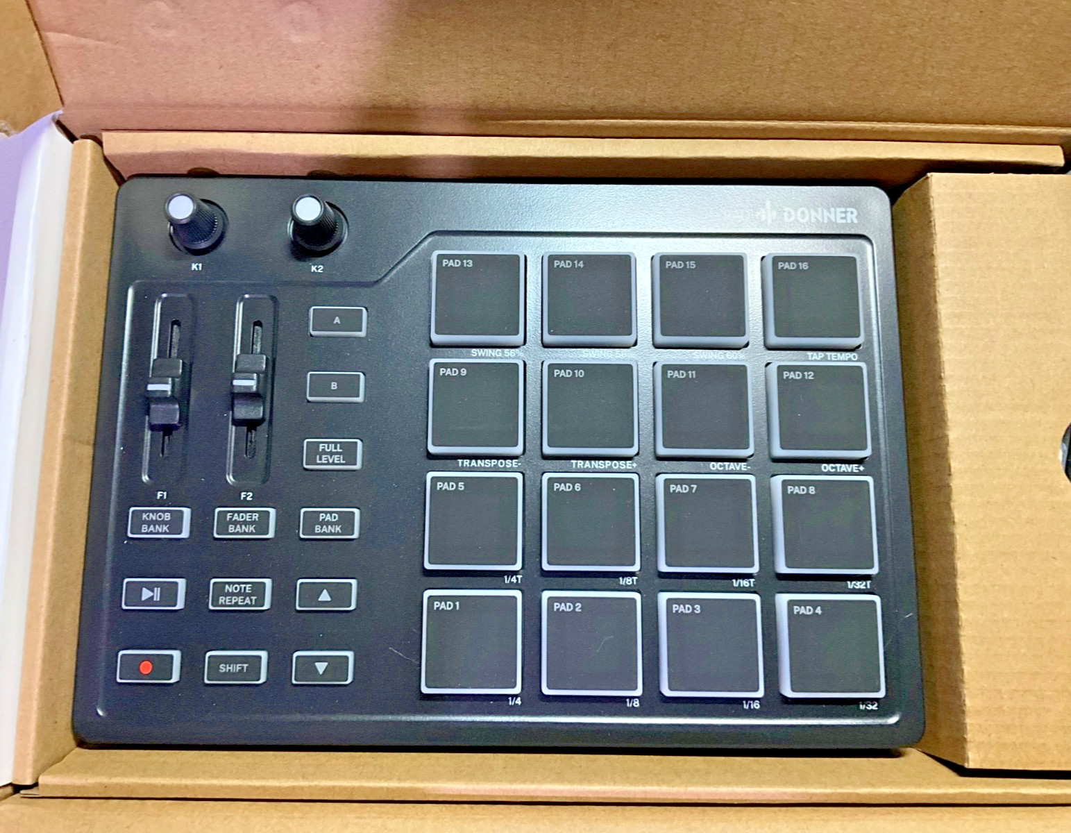 Donner STARRYPAD EC3305 MIDI Drum Machine Pad Beat Maker - 16 Beat Pads