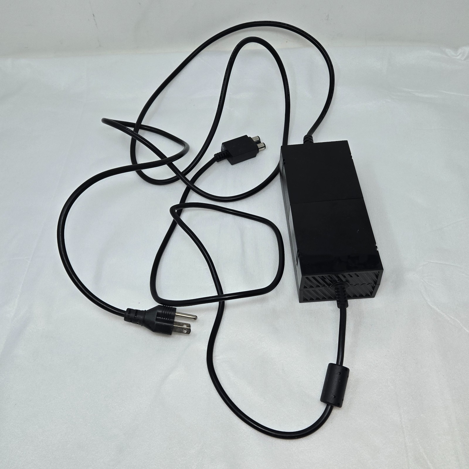 REPLACEMENT XBOX ONE CONSOLE AC ADAPTER CHARGER POWER SUPPLY MODEL YCC-XB043A