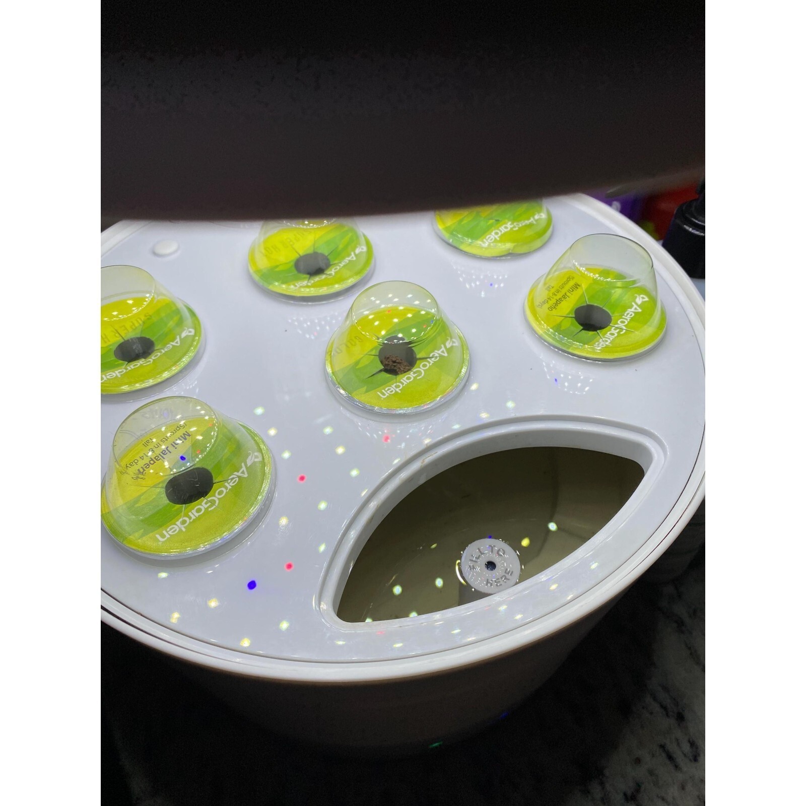 Replacement Fill Hole Cover for AeroGarden Harvest 360 – White
