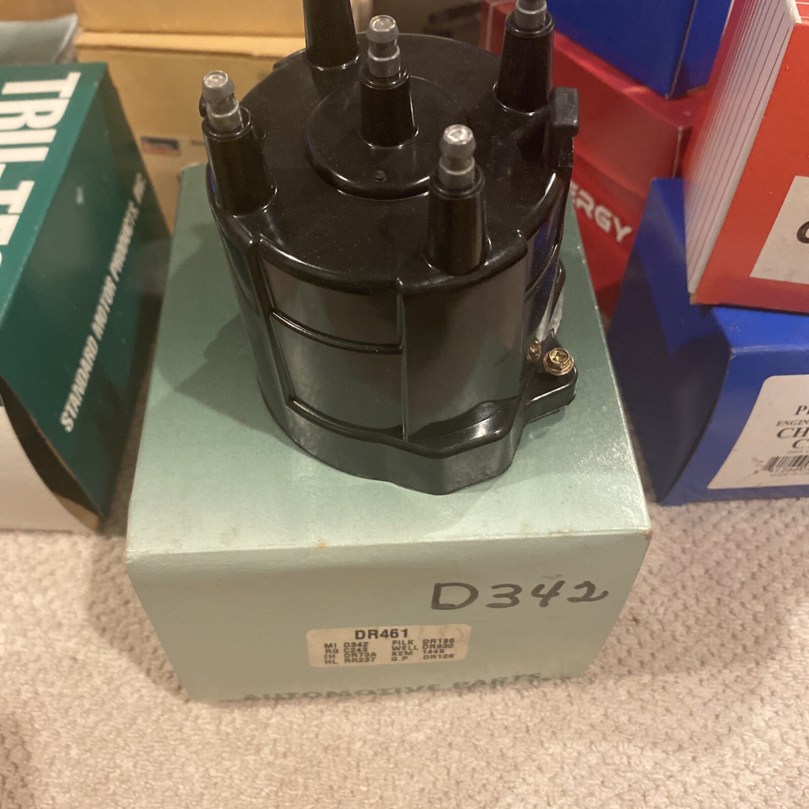 E-Tron Distributor Cap D352 NOS