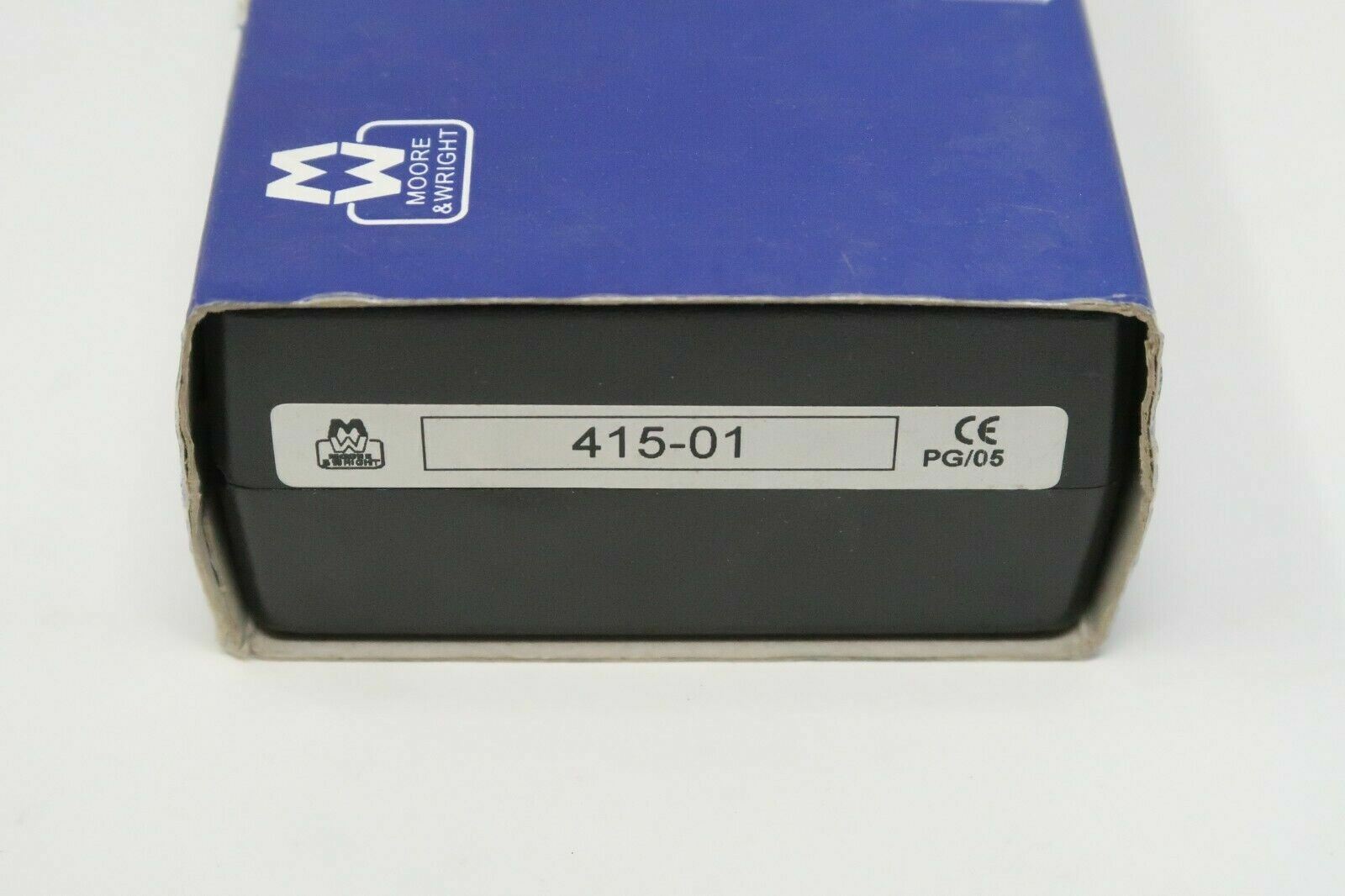 Moore & Wright 0 - 12.5 mm / 0 - 0.5'' Electronic Digital Dial Indicator 415-01