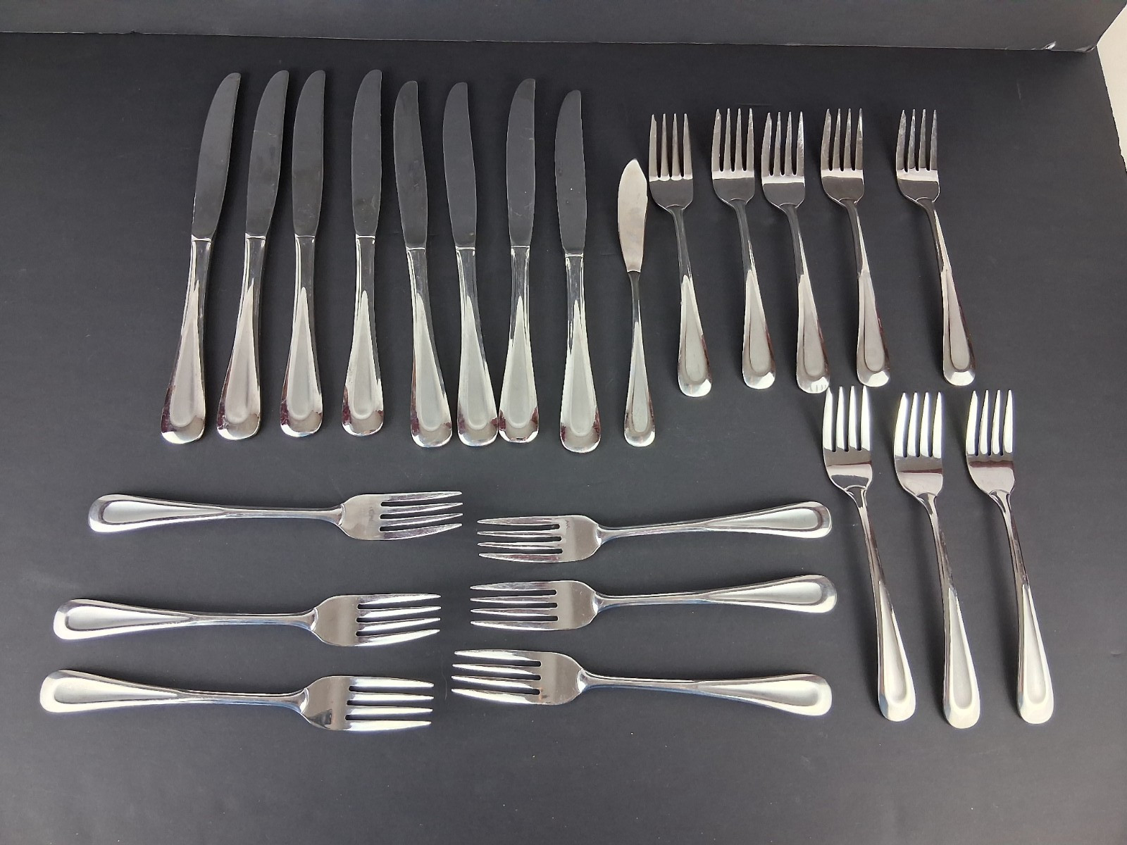 Oneida Satin Sand Dune Frost Indent Dinner Salad Forks knives 23 pc Lot Flatware