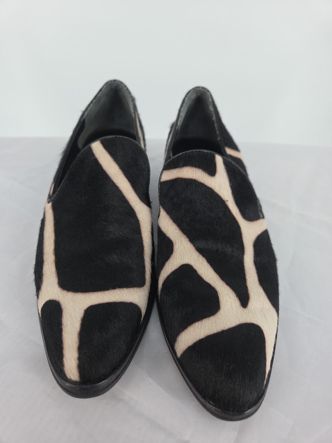 Donald J Pliner Galia Loafers Women 6 Cow Print Black Cream Almond Toe Career