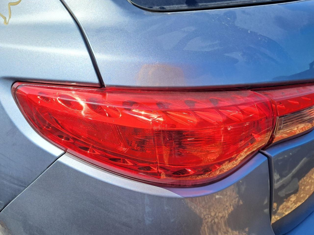QX70 2017 Glove Box 4752830