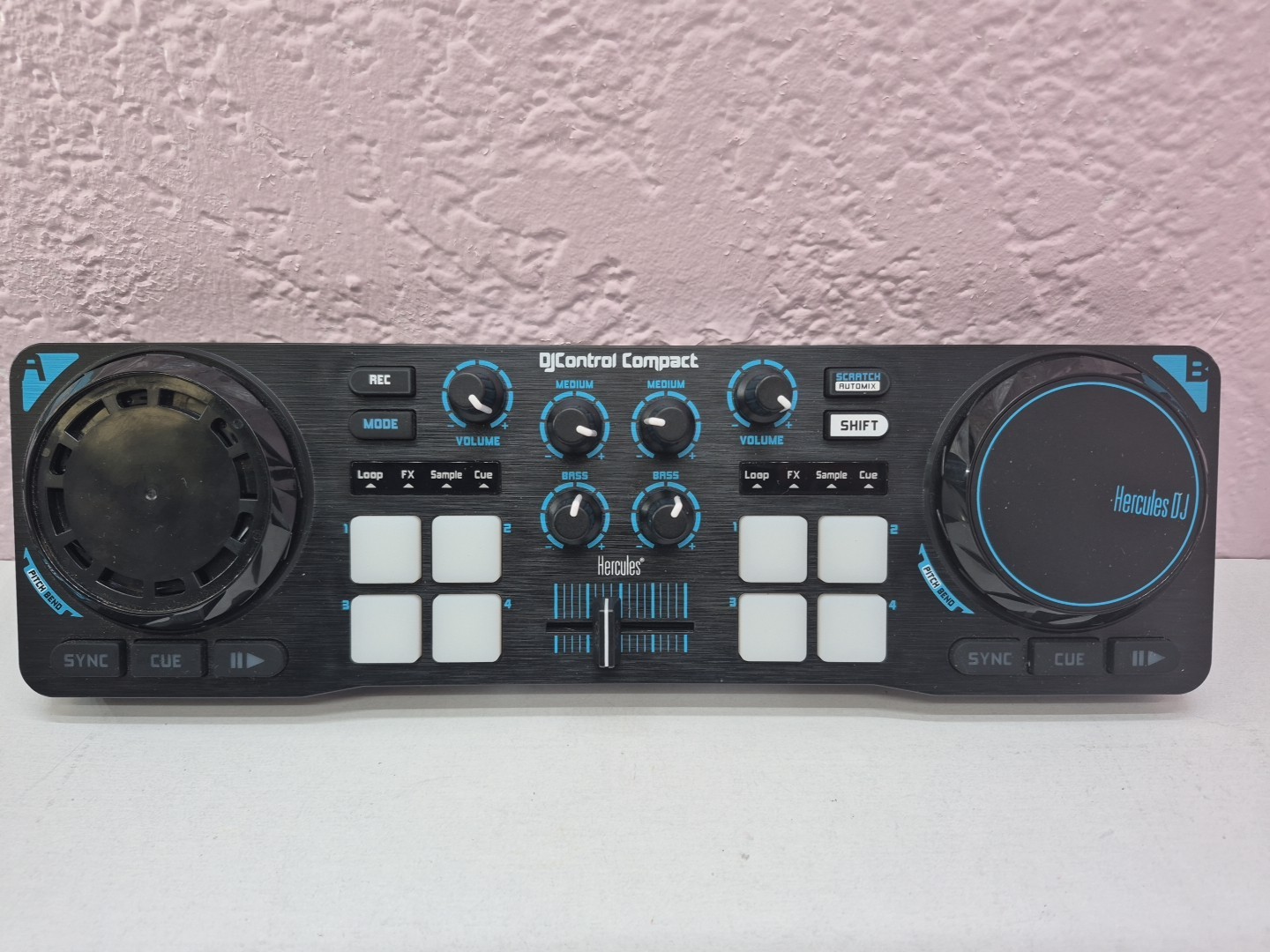 Hercules Dj Control Compact Consolle per Dj *Tested