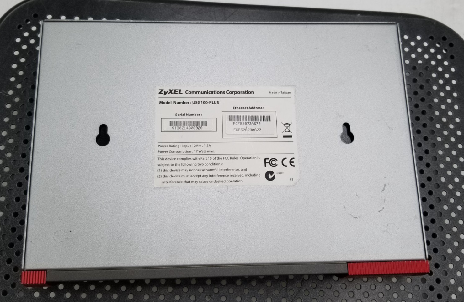Firewall ZyXEL USG100-PLUS UNIFIED SECURITY GATEWAY