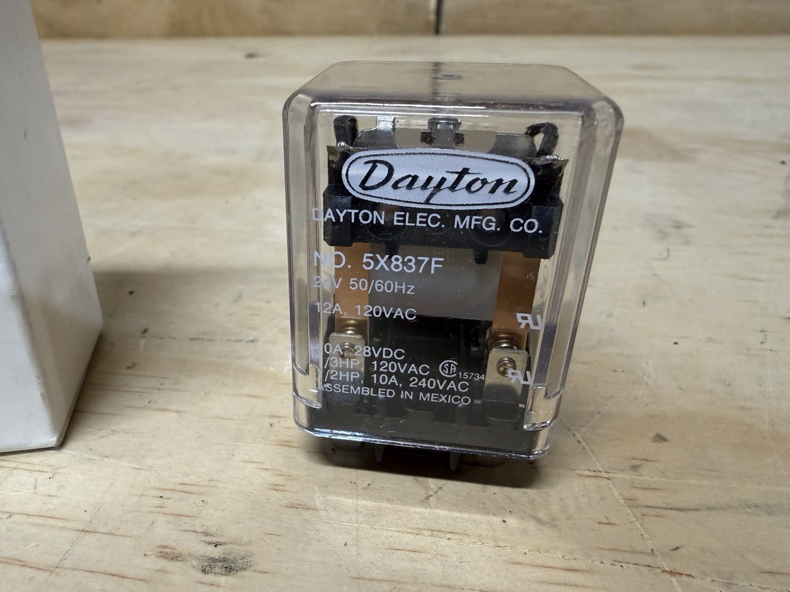 GRAINGER 5X837F / 5X837F (NEW IN BOX)