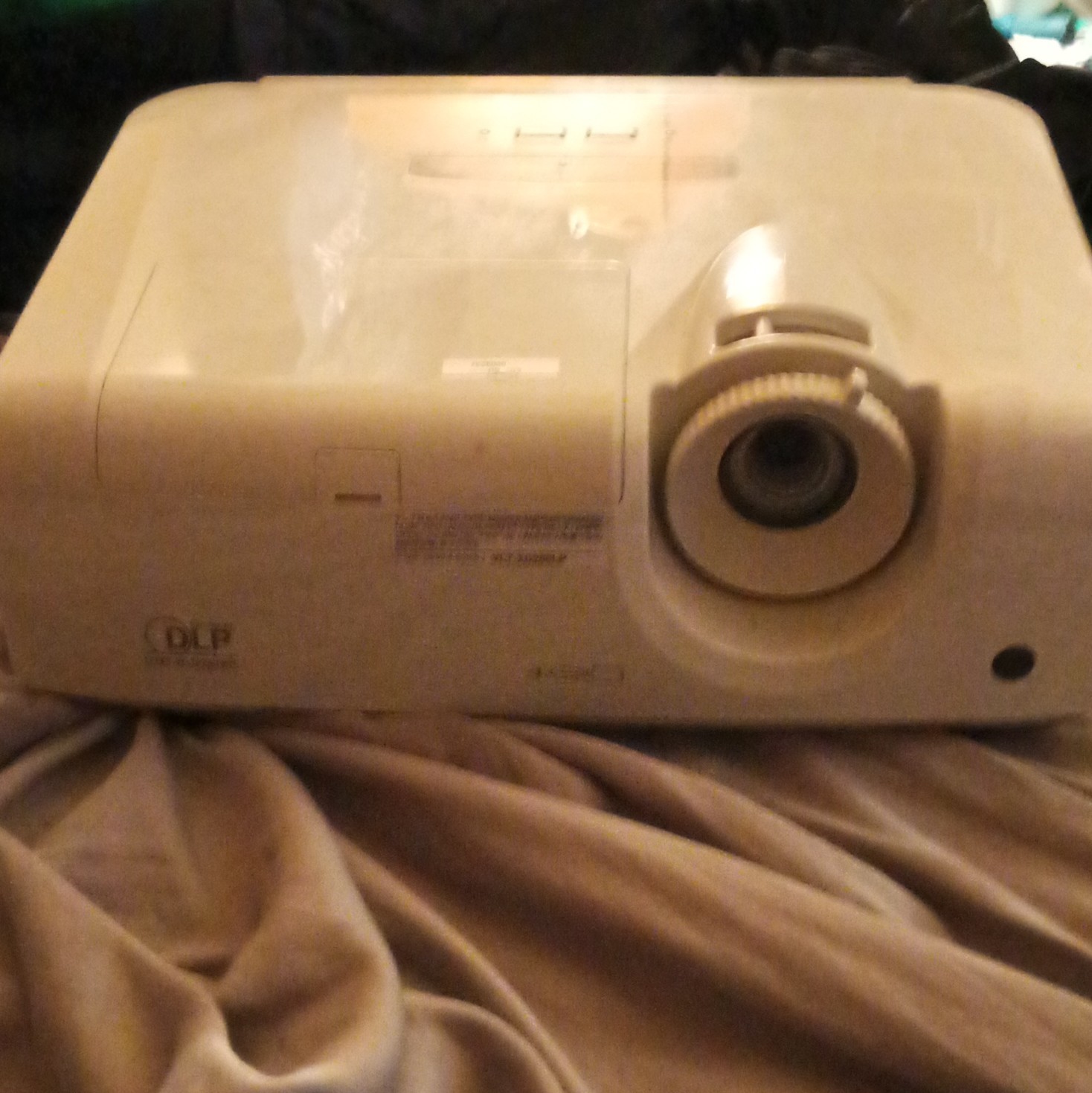Mitsubishi projector