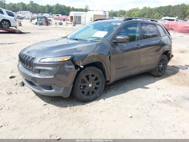 CHEROKEE 2014 Glove Box 4904867