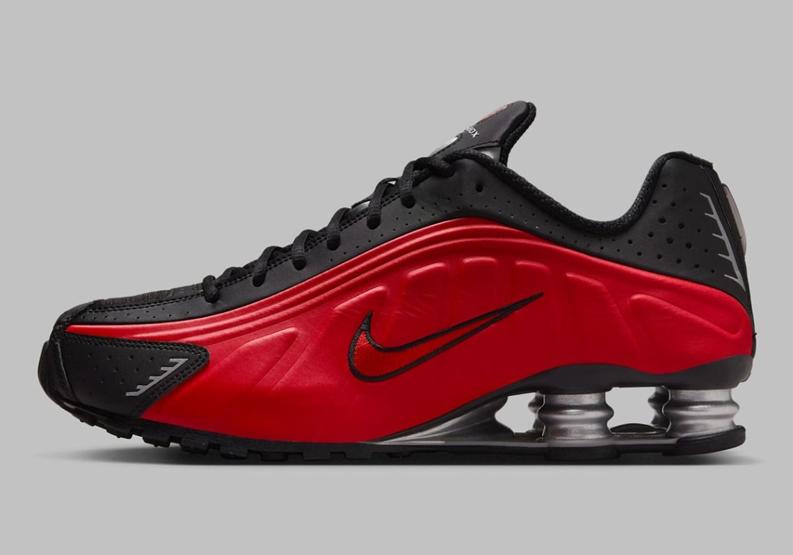 Nike Shox R4 University Red Black Metallic Silver Nby HQ1988-600 Men's
