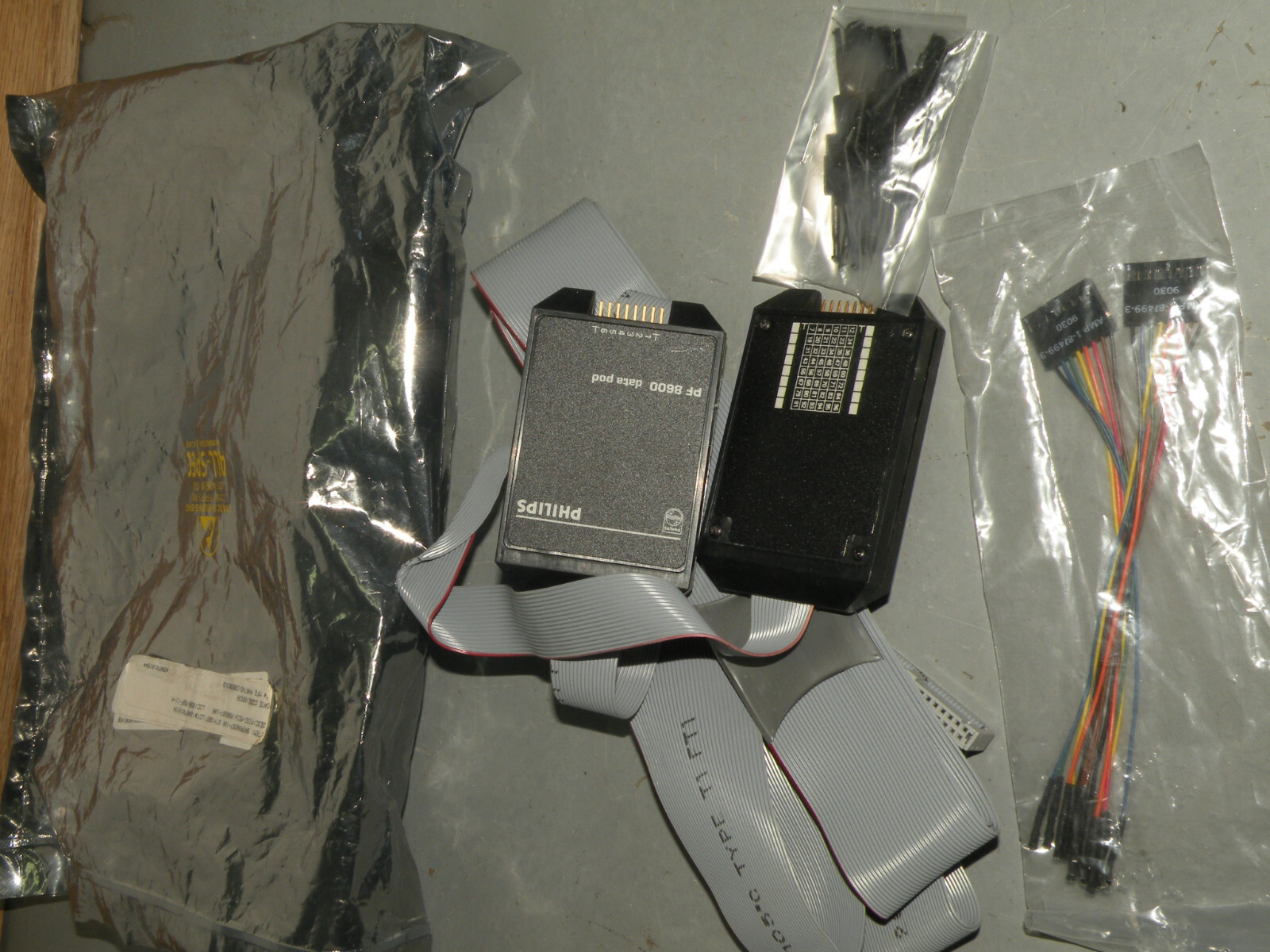 Philips Data Pod PF 8600 With Cables and Pins