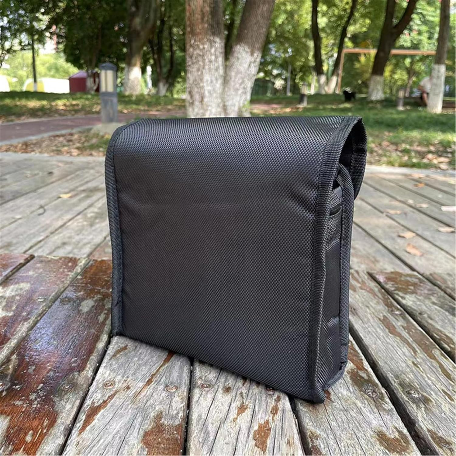 Lightweight and Shock-Absorbing Binocular Bag, Protective Nylon Storage Bag for