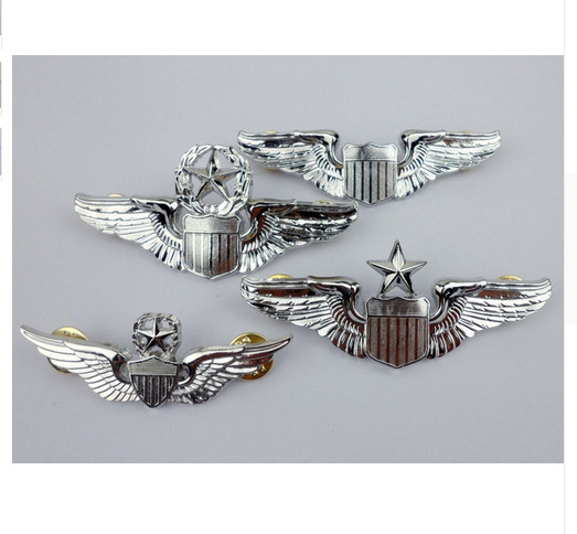 FOUR WWII US ARMY PILOT WINGS BADGE INSIGNIA PIN BADGE COLLECTIBLES