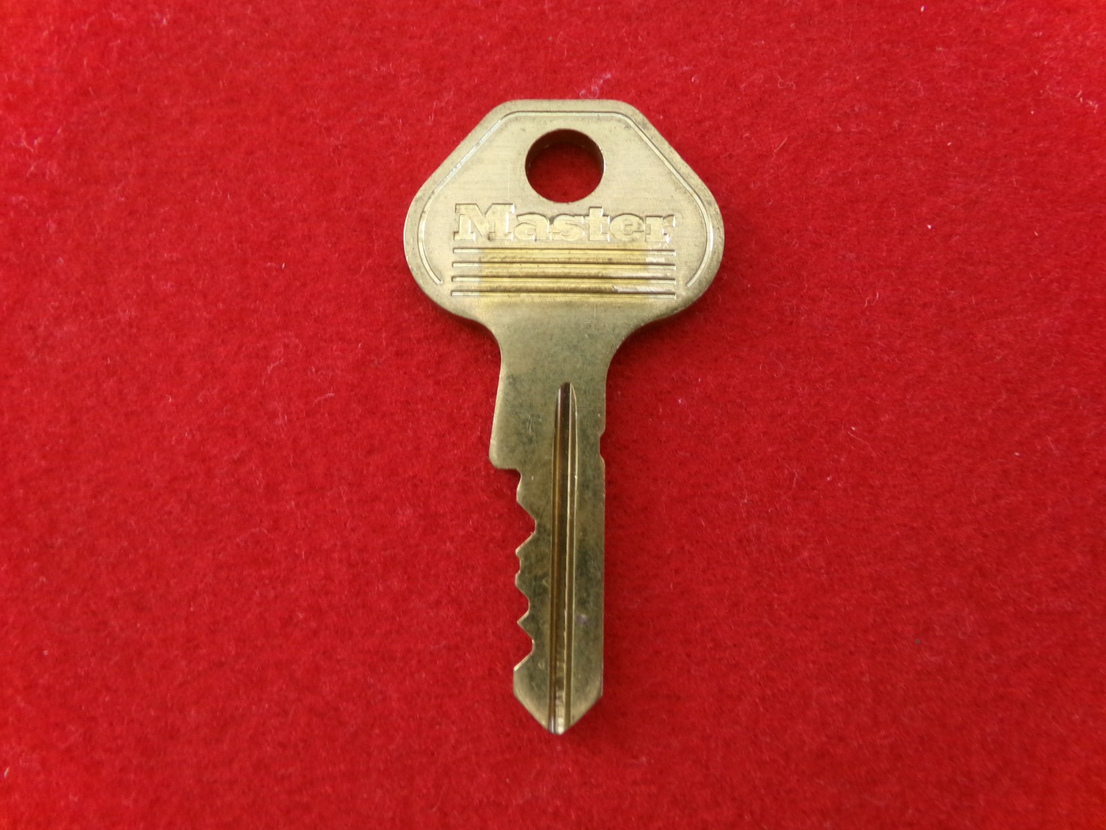Master Lock 6000B Key / 136228 / USA