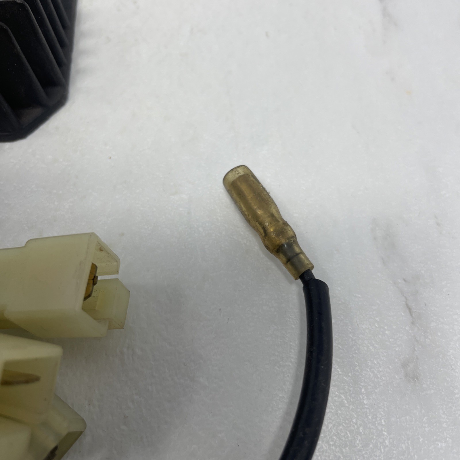 John Deere Regulator (AM877958)