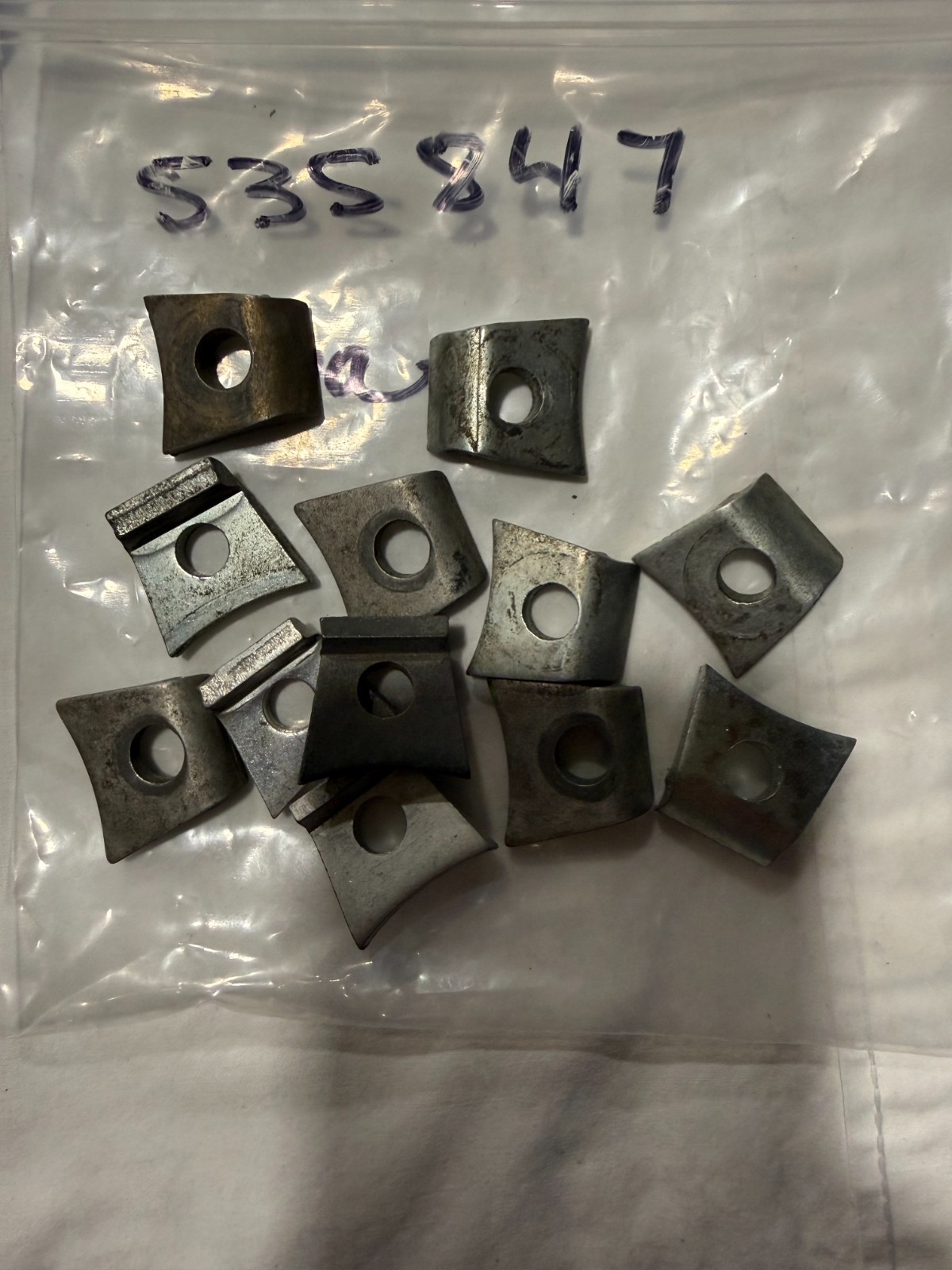 New washer with   no certs   P/N   535847  sold each