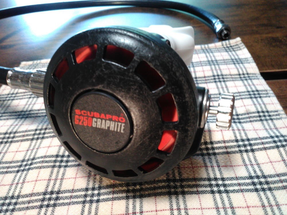 Scubapro G250 GRAPHITE Second-Stage, Good Cndition.