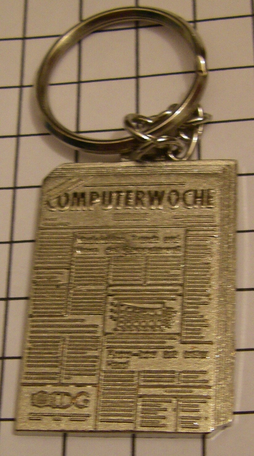 COMPUTERWOCHE KEYCHAIN IT GERMAN WEEKLY NEWSPAPER IDG GROUP keyring key ring X9Z