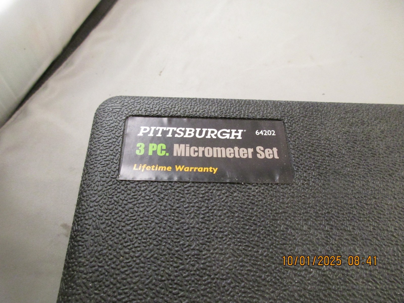 Pittsburgh 64202 3pc Micrometer Tool Set Padded Hard Case 0-3" used vg condition
