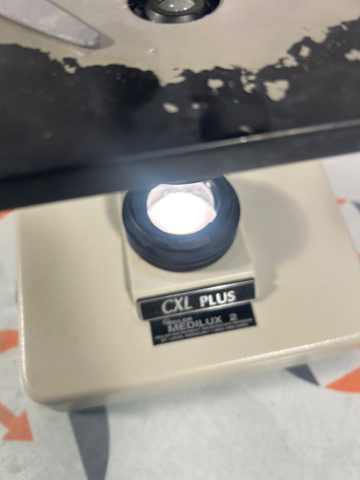 Seiler CXL PLUS Medilux 2 Lab Microscope with 4 lenses