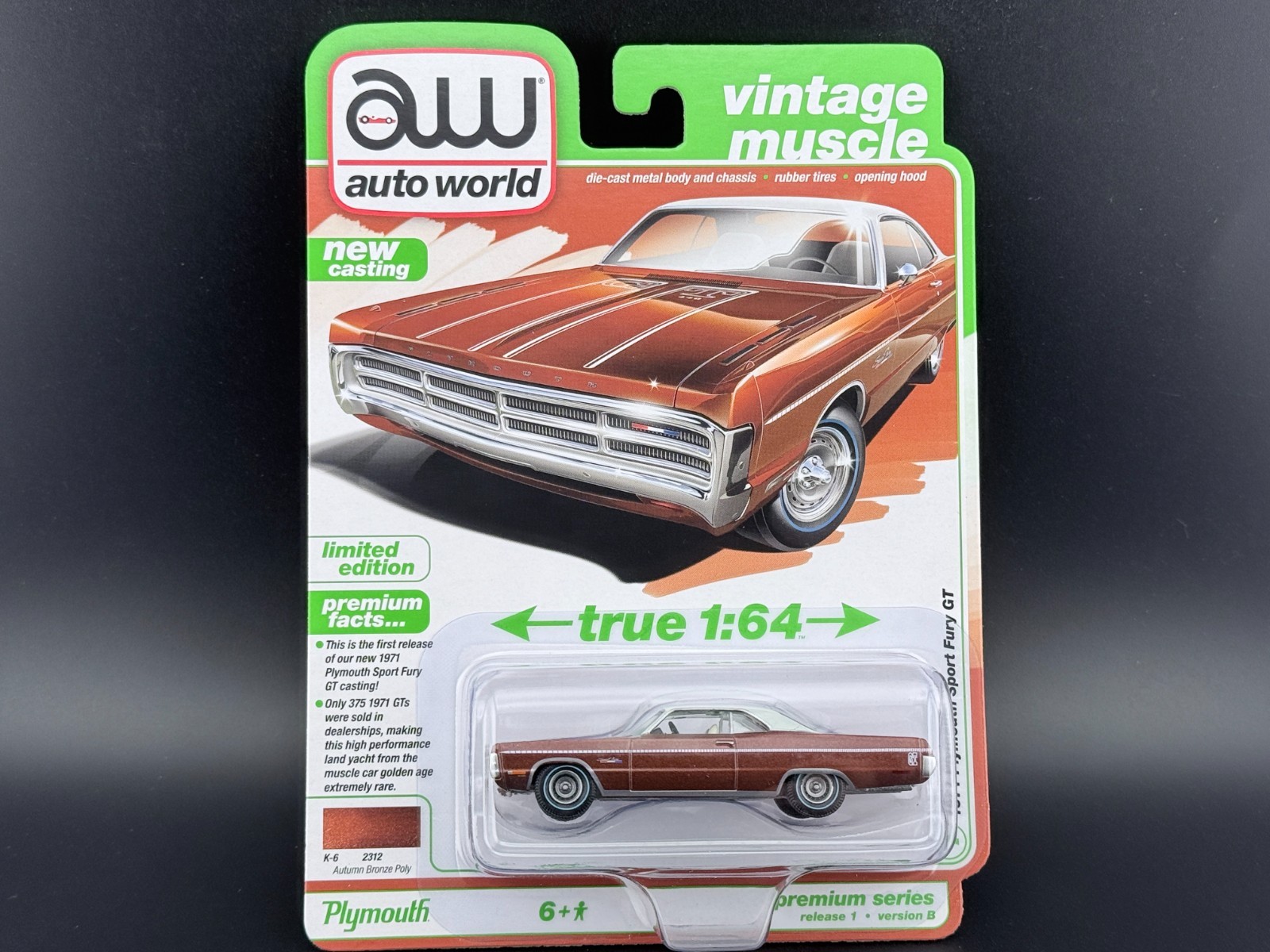 Auto World 1971 Plymouth Sport Fury GT Autumn Bronze Poly 64532 B 1/64