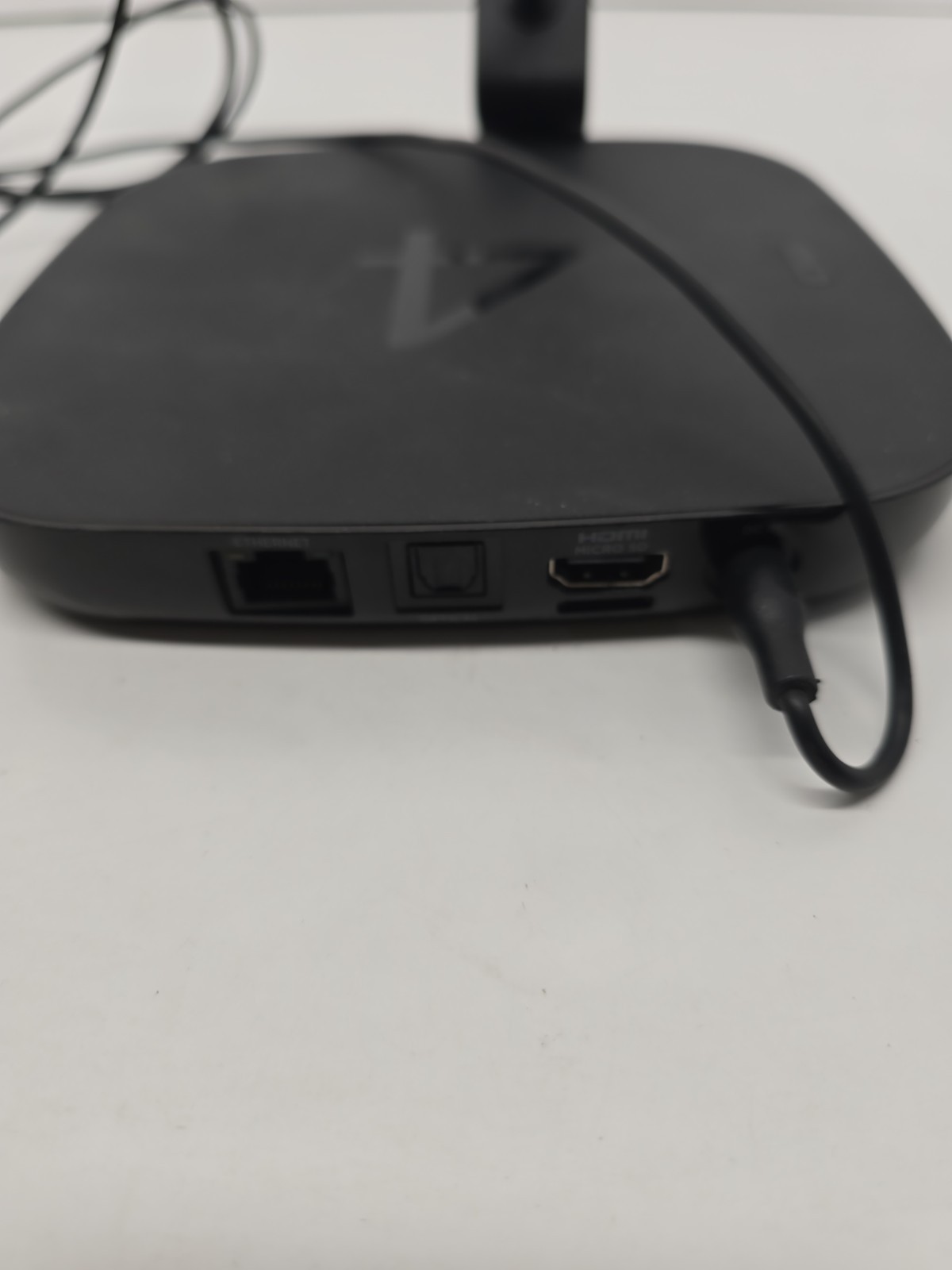 Roku 4 (Model 4400x) 4K UHD Streaming Player+Remote+Adapter (Used)