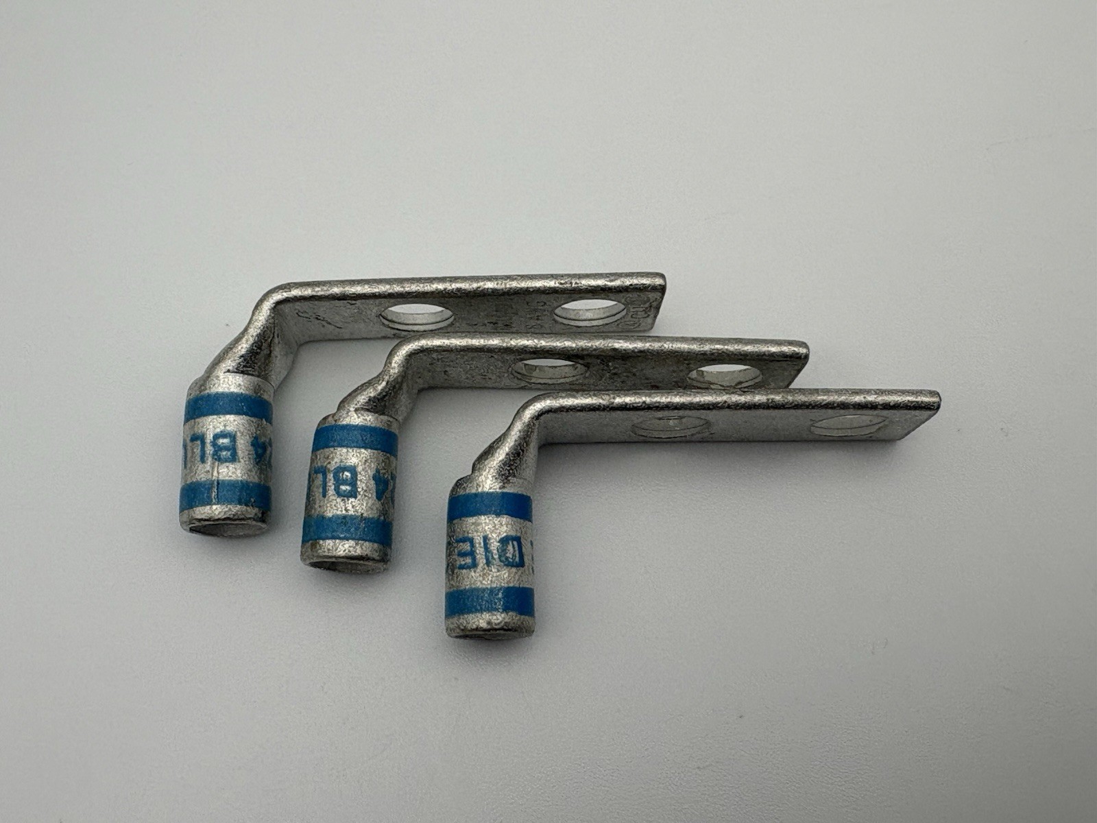 Huya  Blue 24 DIE 6AWG Lug  DB061458A Lot Of 3