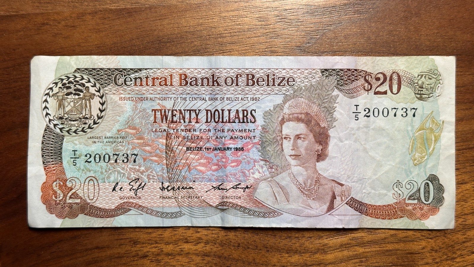 Belize 20 Dollars 1986 QEII Kokoshnik Tiara P-49a OPC
