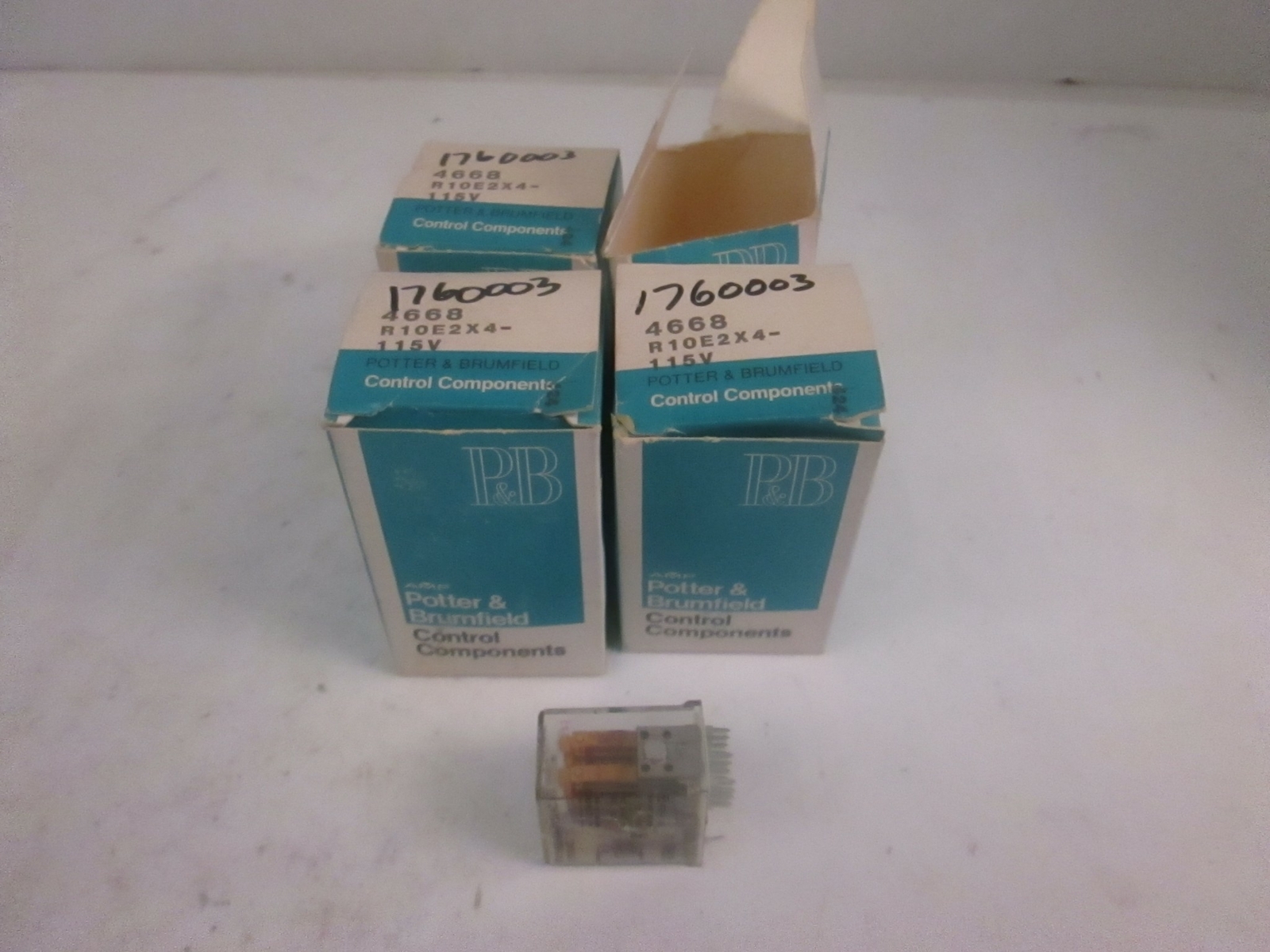 POTTER & BRUMFIELD R10-E2-X4-115V  Relay, 5A, 28 VDC, Lot of 4, NIB