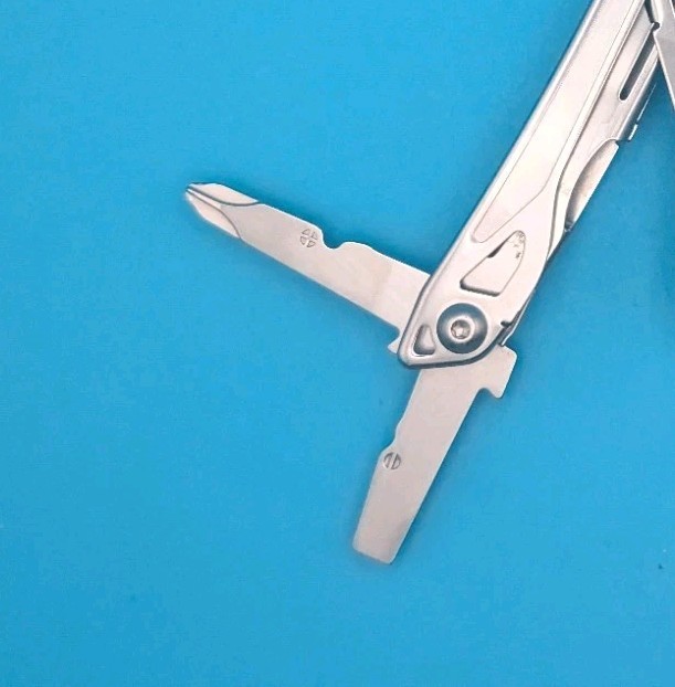 LEATHERMAN WINGMAN MULTI-TOOL! FAST SHIPPING!