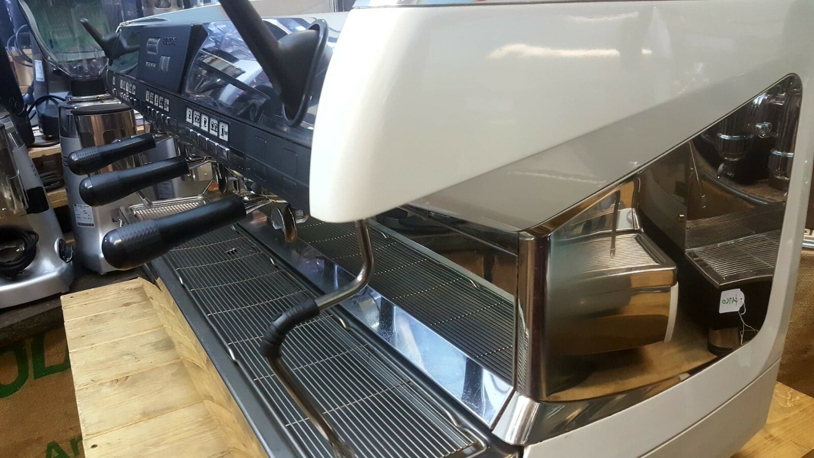 NUOVA SIMONELLI AURELIA II DIGIT 3 GROUP HIGH CUP WHITE ESPRESSO COFFEE MACHINE