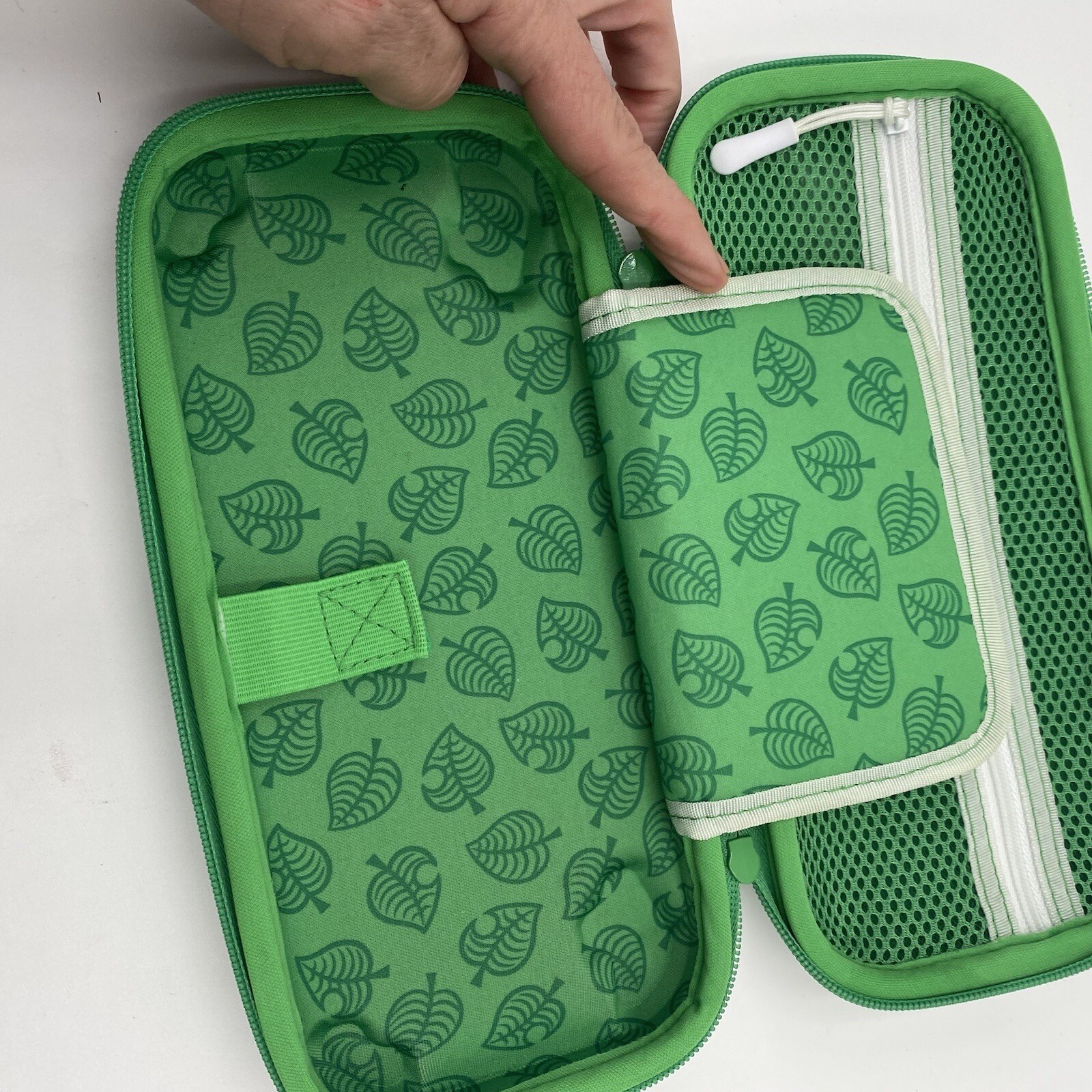 Nintendo Switch PowerA Case Protective Holds Games & Console VGC Green White