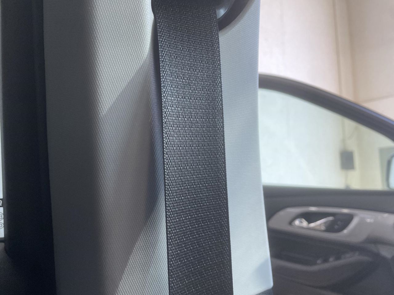 TRAVERSE 2019 Air Shutter 1061607