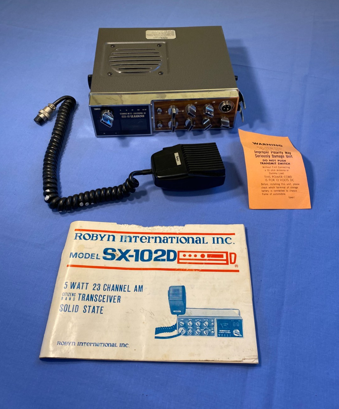 VINTAGE ROBYN SX-102D CB TRANSCEIVER - UNTESTED