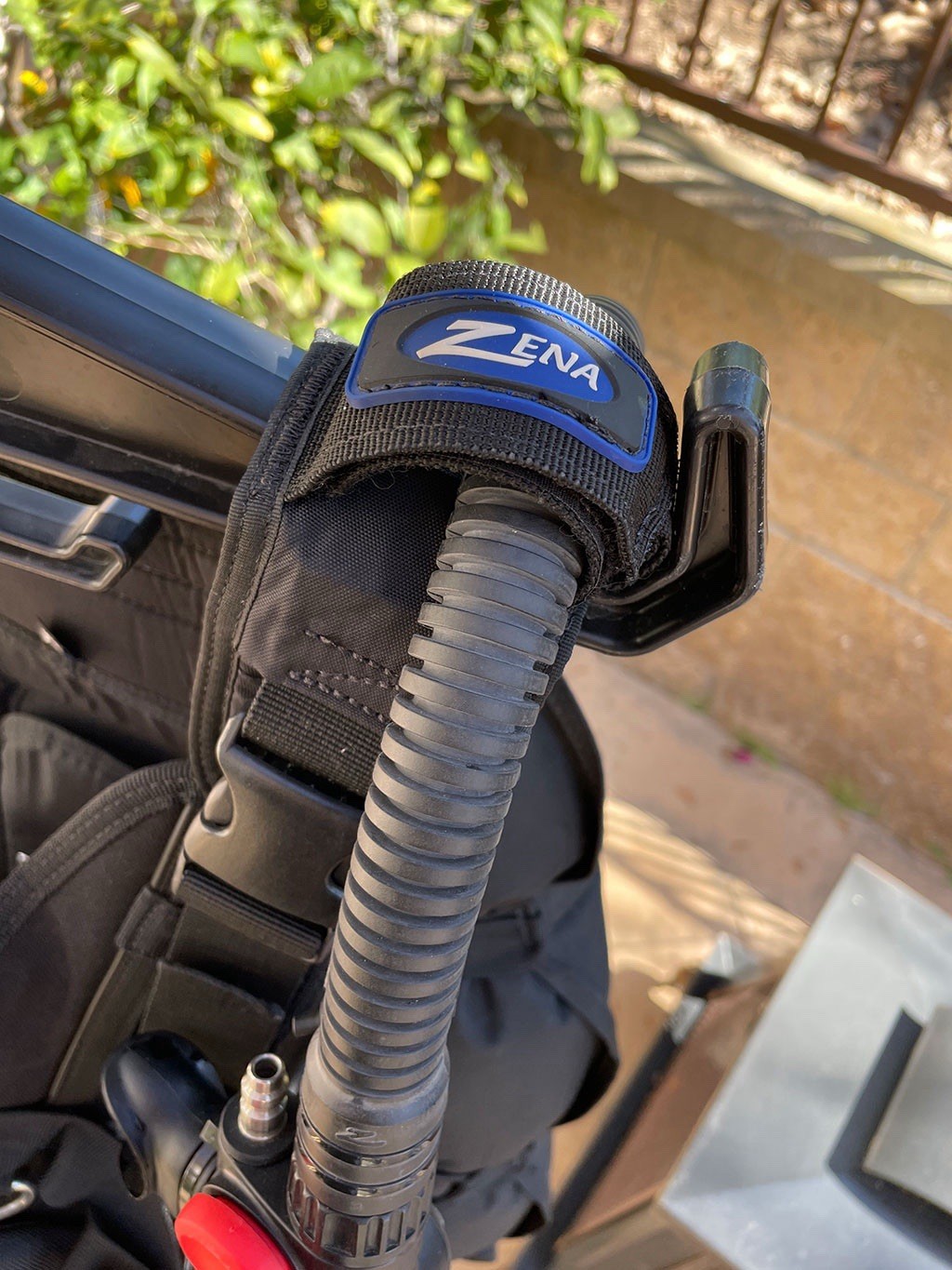 Zeagle Zena BCD (Small) with Atomic Aquatics SS1 Safe Second.