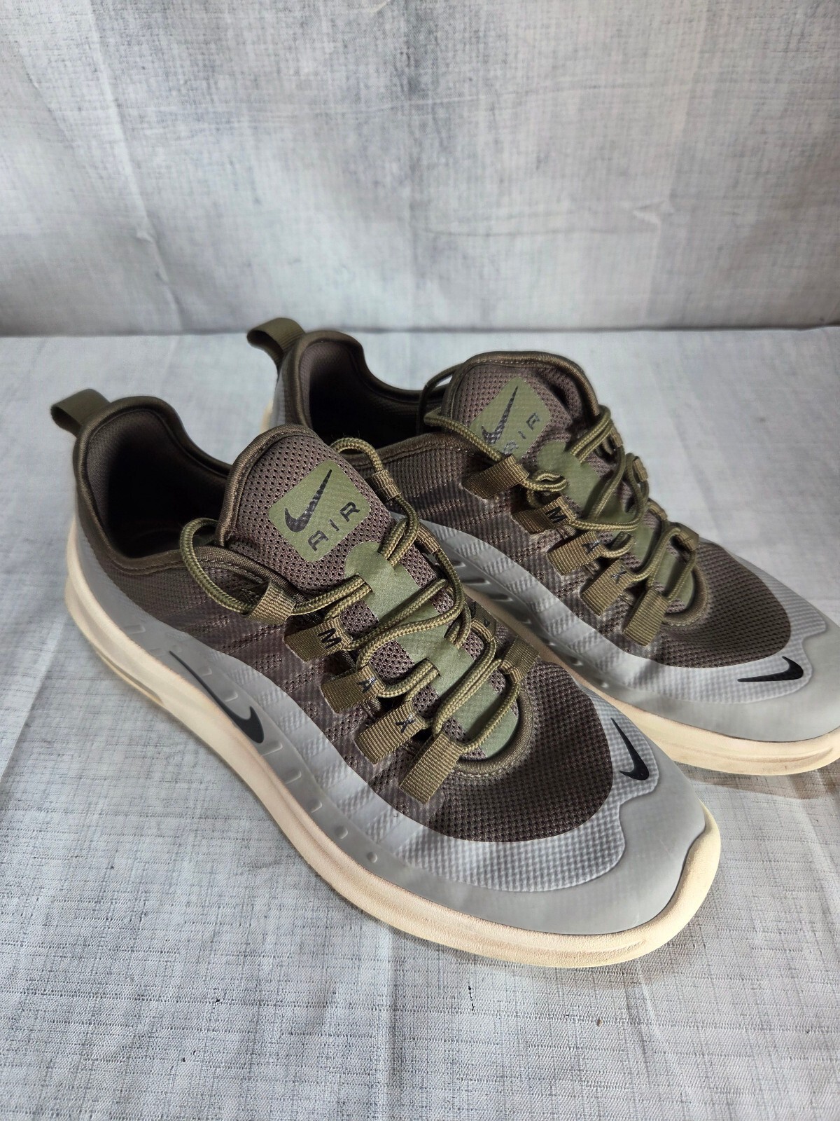 Nike Air Max Men's Sneakers Size 8 Olive Green and Gray