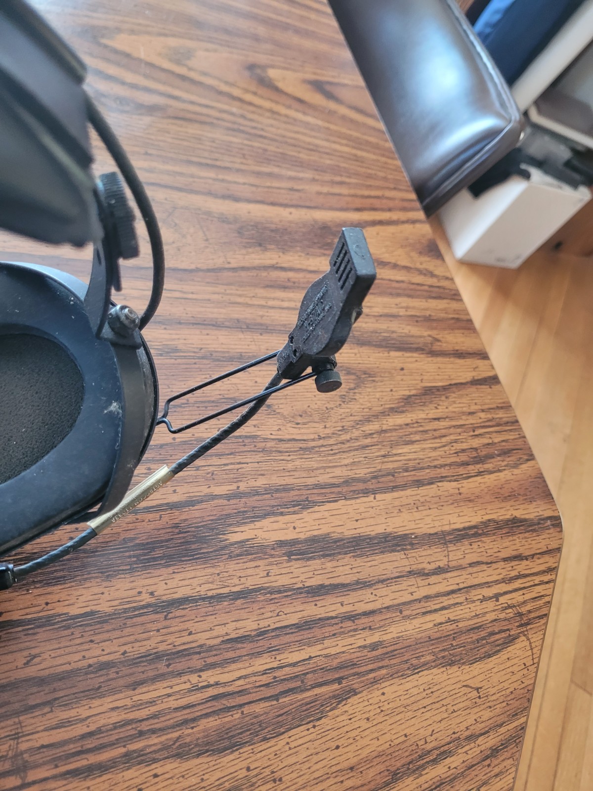 Vintage Astrocom Military Avaition Headset Model 10355-B