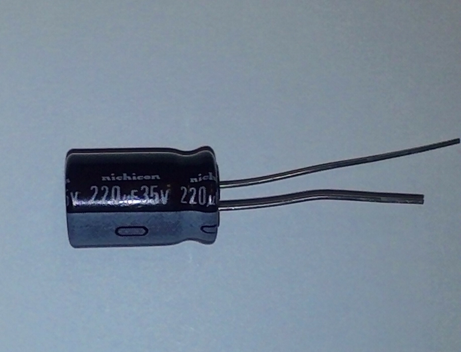 Lot of Nichicon 220uF 35 Volt Electrolytic Capacitors-Radial Leads  USA Seller