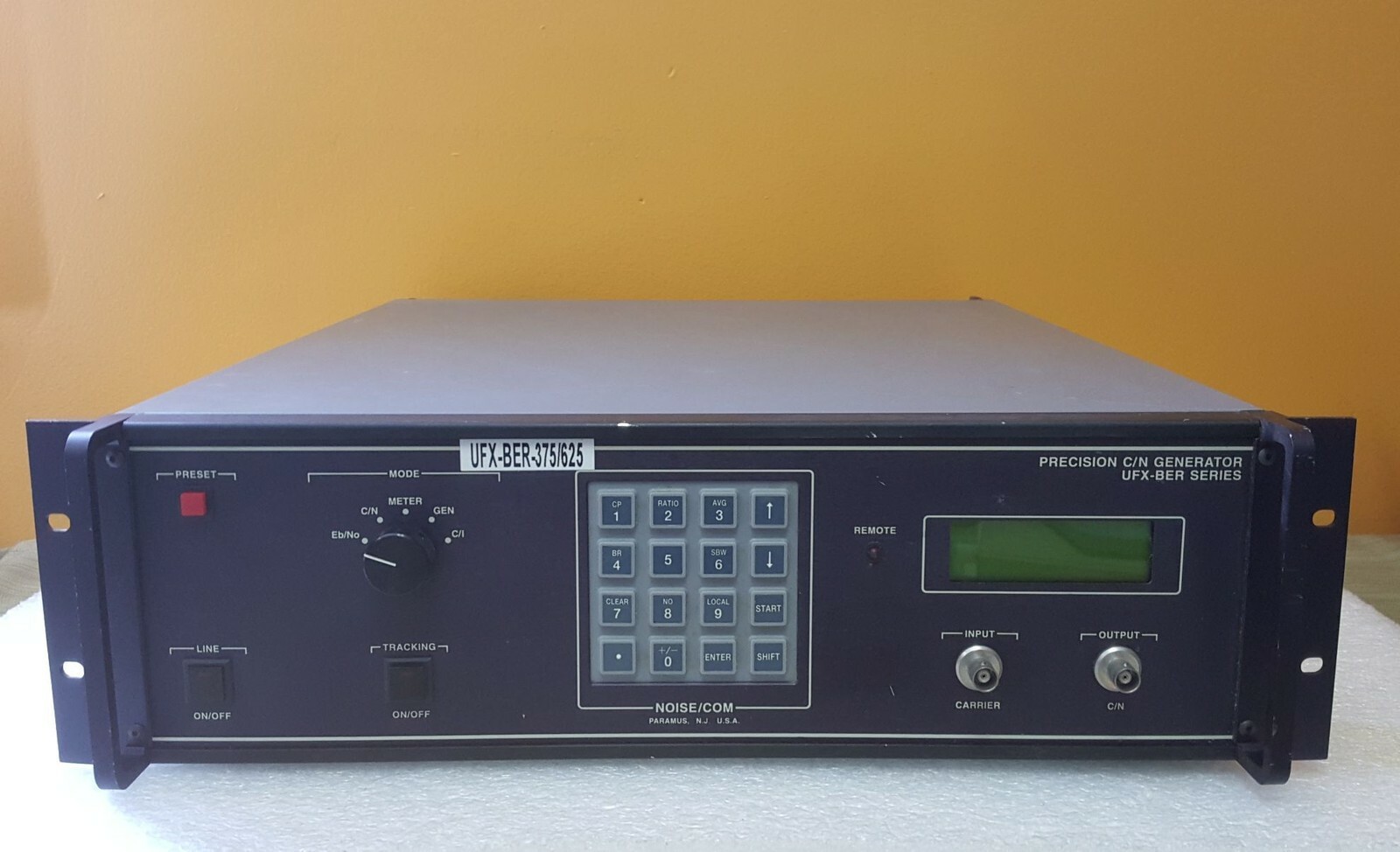 NoiseCom UFX-BER-375/625 C/N Generator