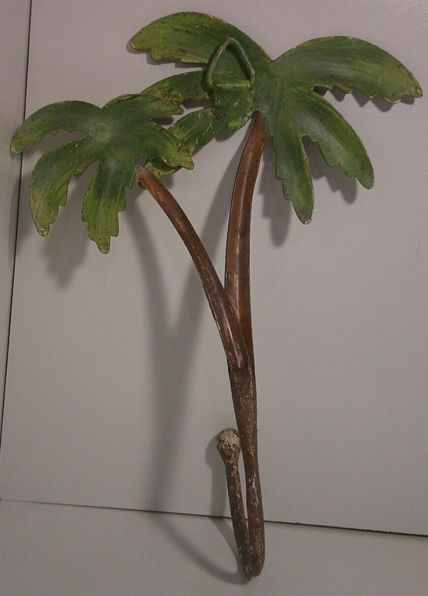 Metal Palm Tree Hook Wall Decor