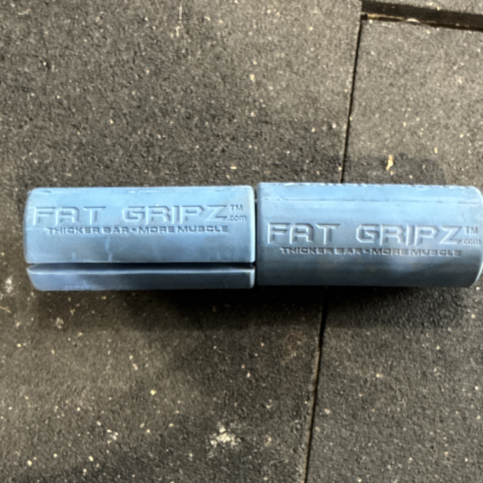 Fat Gripz Ergonomic Rubber Blue Grip Attachments Set of 2 for Weight Lifting