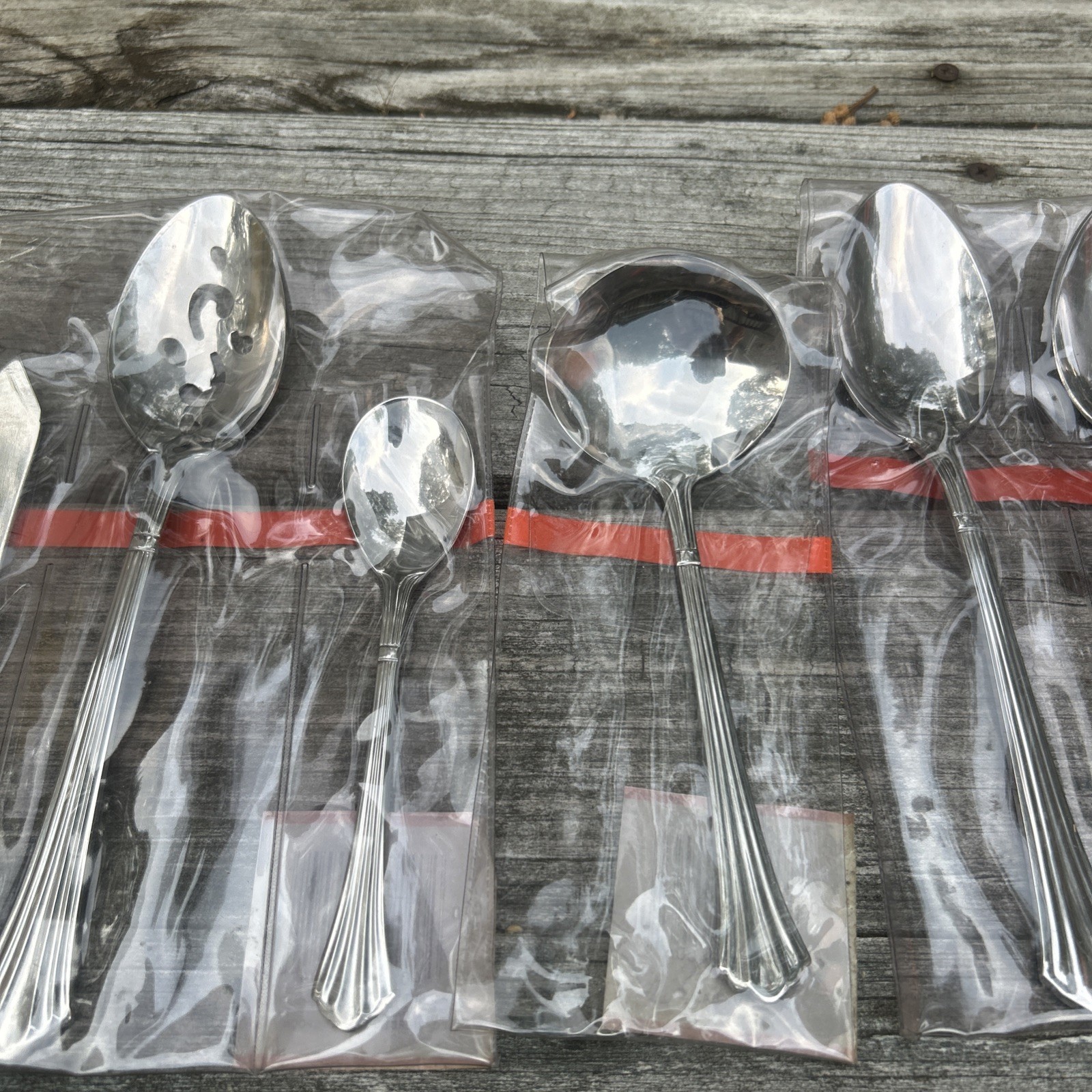 DORIAN Estia Flatware 6 Serving Pcs Korea Glossy Ribbed Stainless Flatware Set