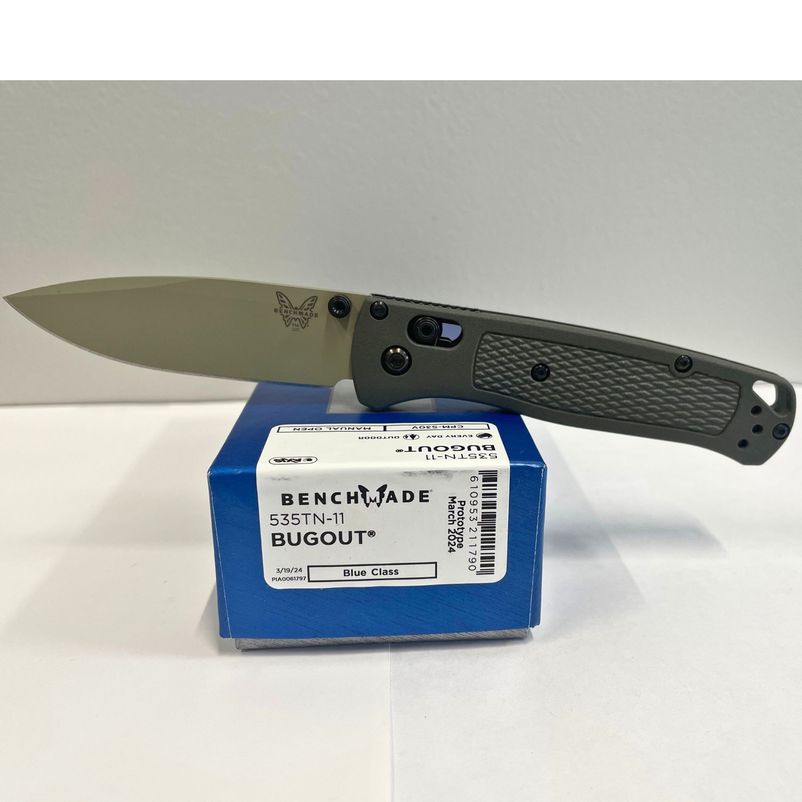 Benchmade 535TN-11 Bugout Folding Knife, Dark Olive Grivory Handle, Drop-Point (