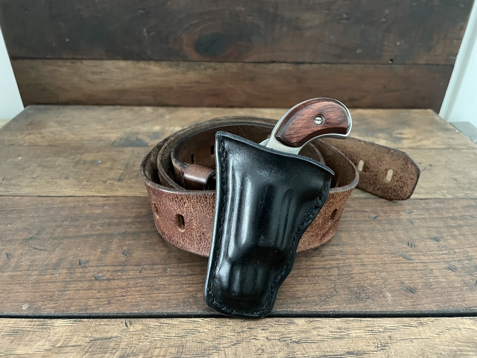 NAA LR 22 Blk Leather Holster 1 1/8 in Barrel Form Fitted With Belt/Pocket Clip