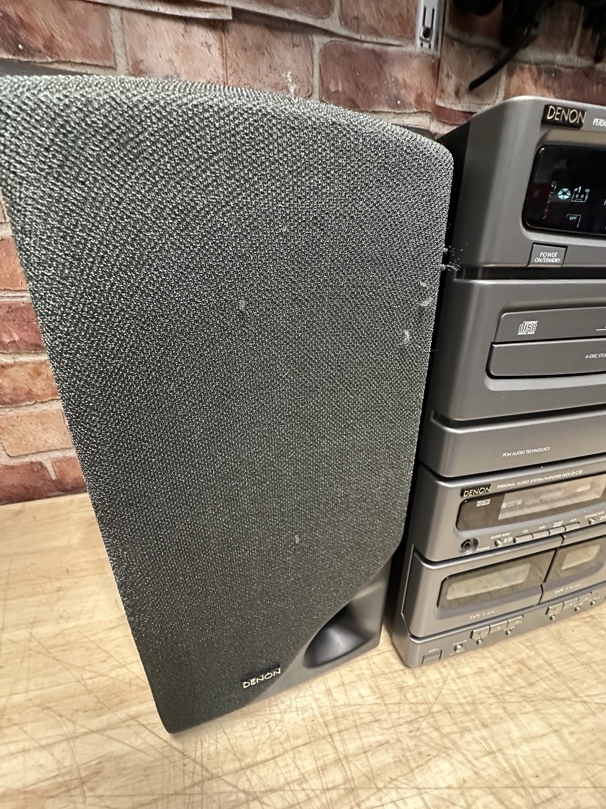 Denon D-C30 Micro Component HiFi 6 Disc Double Cassette Player (read)