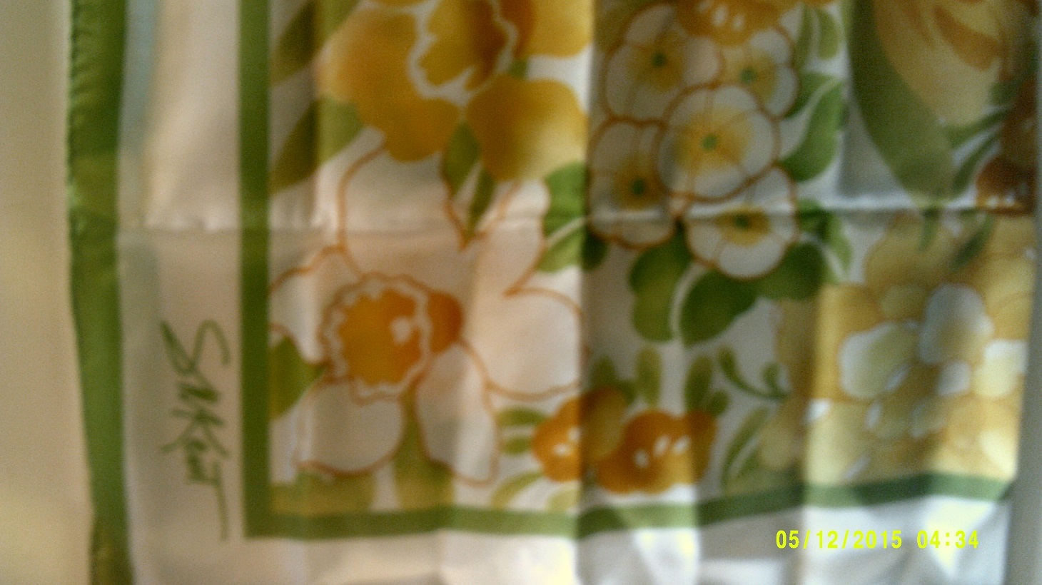 VINTAGE 1978 AVON BURST OF SPRING-S M KENT SCARF-NEW IN PACKAGE-FREE SHIPPING
