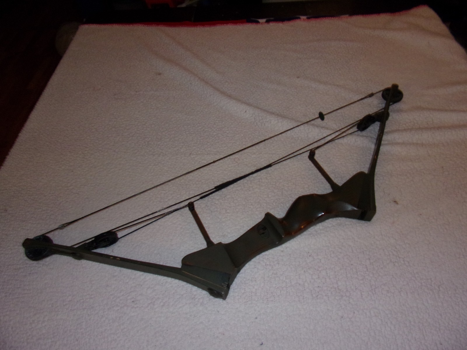 Vintage Browning Explorer I Compound Bow