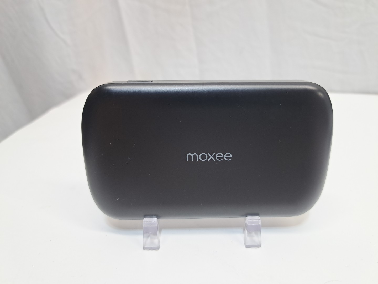 Moxee Mobile Hotspot - Black Tested Working No Sim No Charging Cord Micro Usb